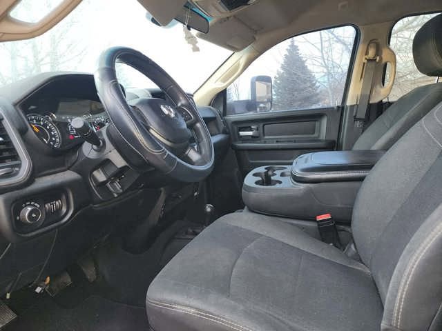 Used 2019 RAM 3500 Tradesman image 9