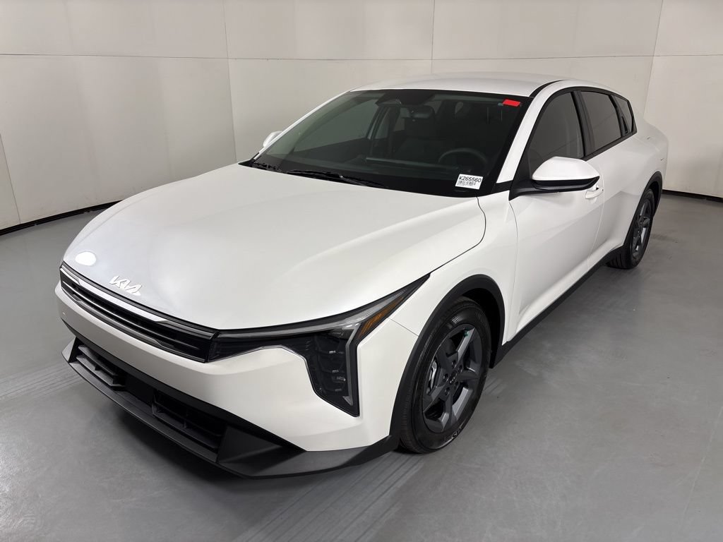 New 2026 Kia K4 FWD image 4