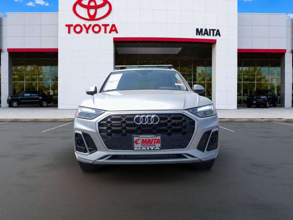 Used 2023 Audi Q5 2.0T Premium w/ Convenience Package AWD/4WD image 8