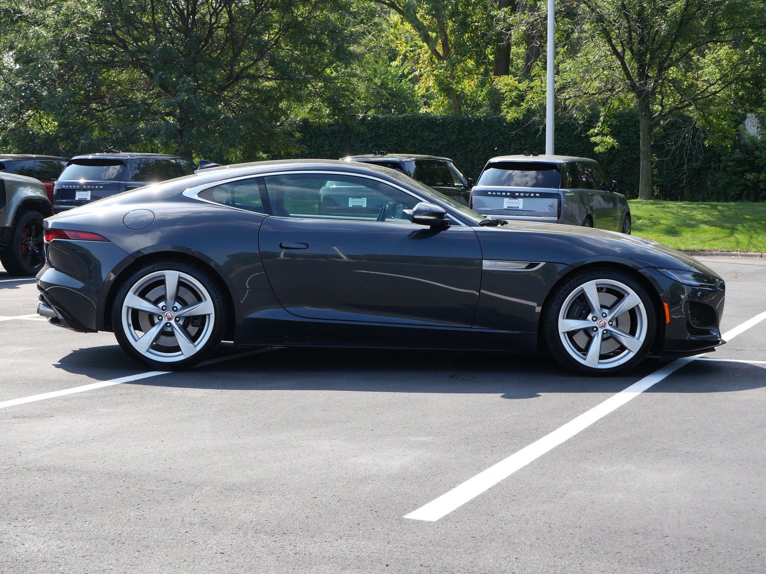 Certified 2023 Jaguar F-TYPE R-Dynamic AWD/4WD image 6