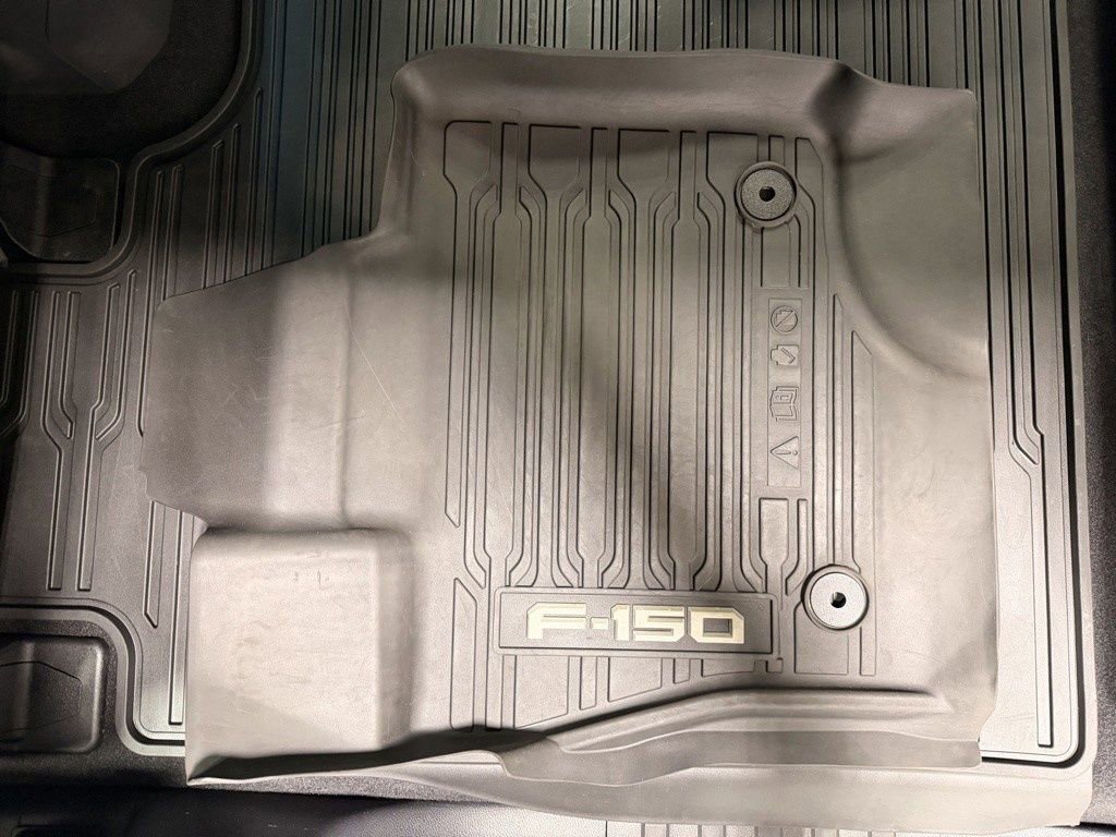 Used 2023 Ford F150 Lariat w/ Equipment Group 502A High image 19