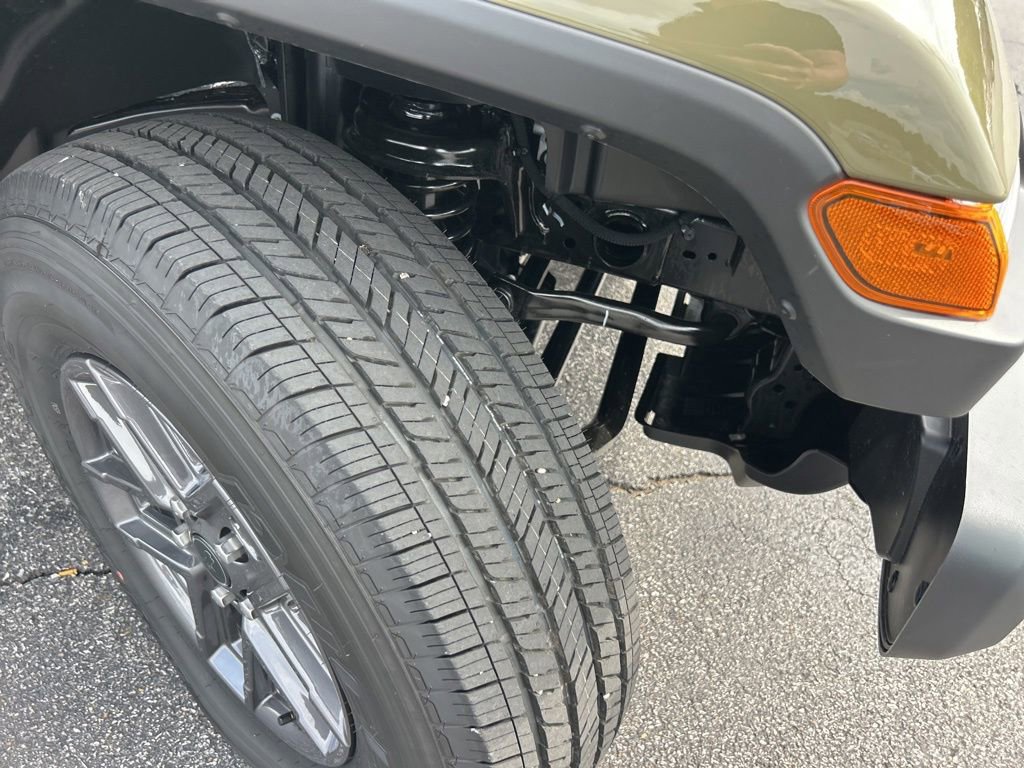 New 2026 Jeep Gladiator Sport AWD/4WD image 33
