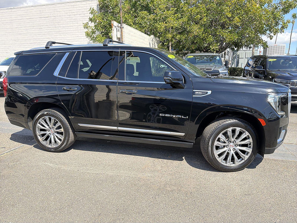 Used 2021 GMC Yukon Denali w/ Denali Ultimate Package RWD image 4