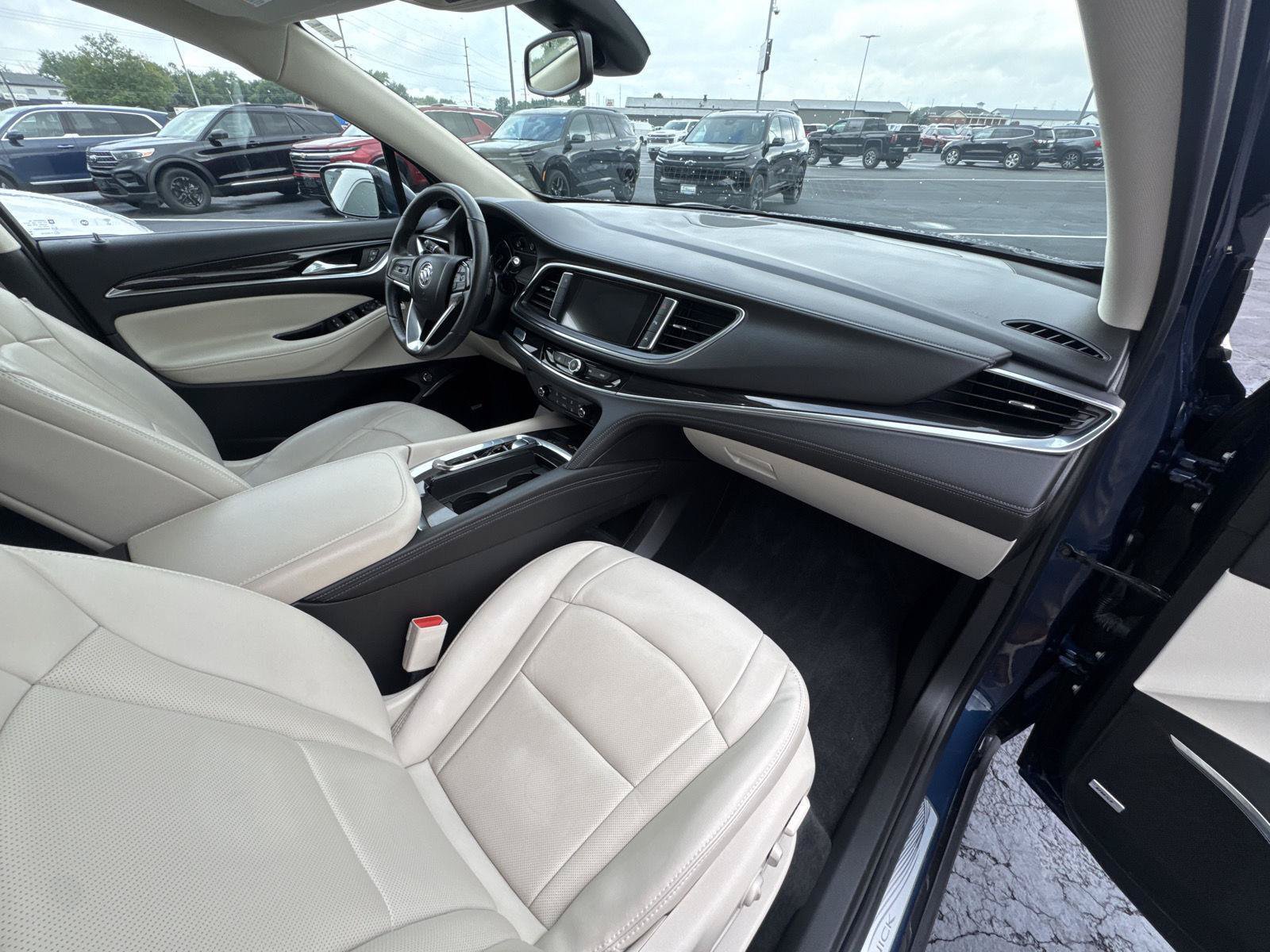 Used 2023 Buick Enclave Essence w/ Experience Buick Package FWD image 15