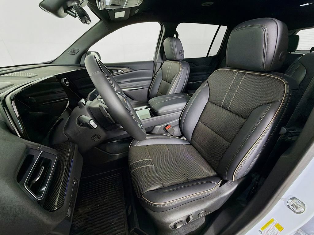 New 2026 Chevrolet Traverse High Country w/ LPO, Floor Liner Package AWD/4WD image 11