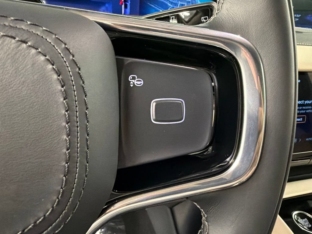 New 2027 Lincoln Navigator Reserve AWD/4WD image 21