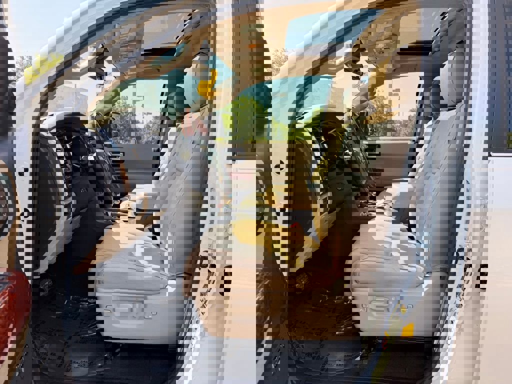 Used 2021 Toyota Sequoia Platinum AWD/4WD image 31