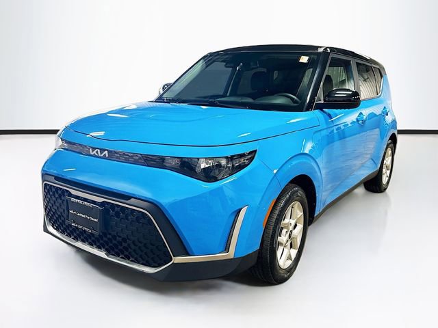 Used 2023 Kia Soul S FWD image 3