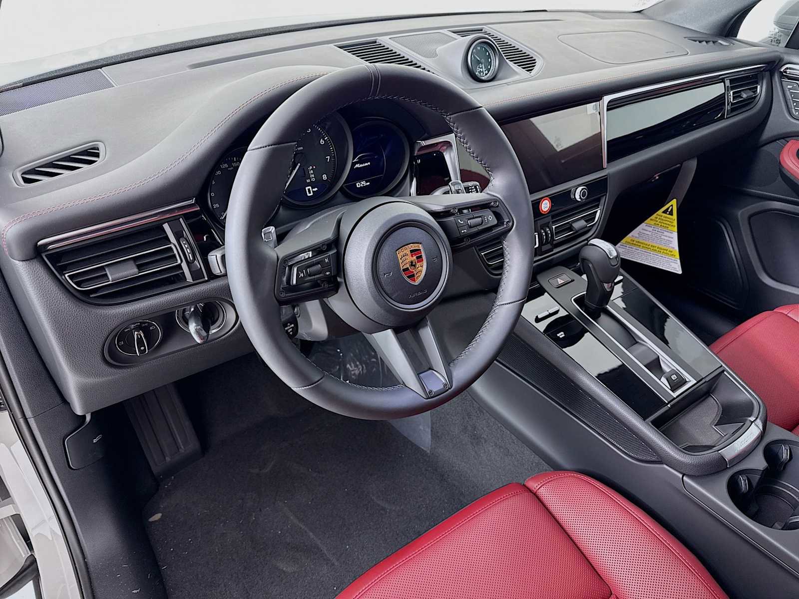 New 2026 Porsche Macan AWD/4WD image 4