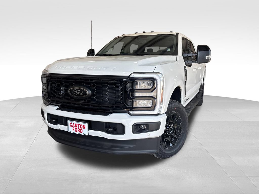 New 2026 Ford F250 Lariat w/ Black Appearance Package AWD/4WD 360° Tour