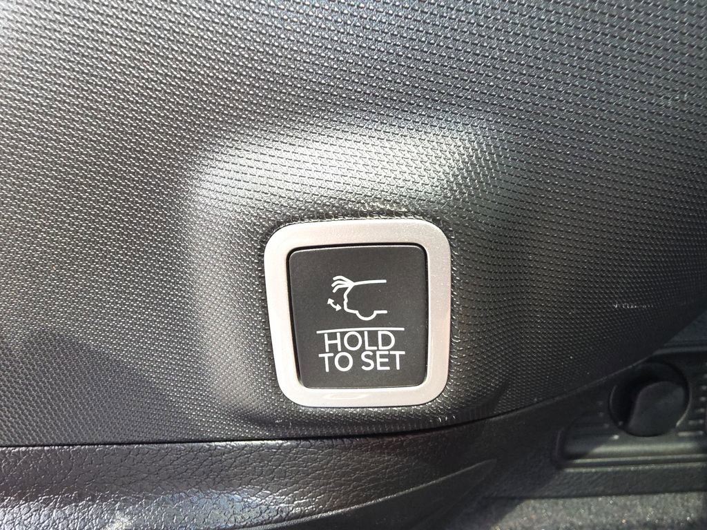 Used 2022 Jeep Grand Cherokee Trailhawk image 33