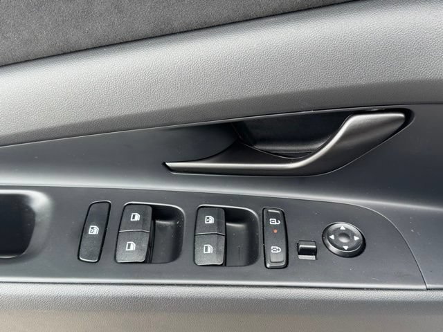 Used 2025 Hyundai Elantra N FWD image 8