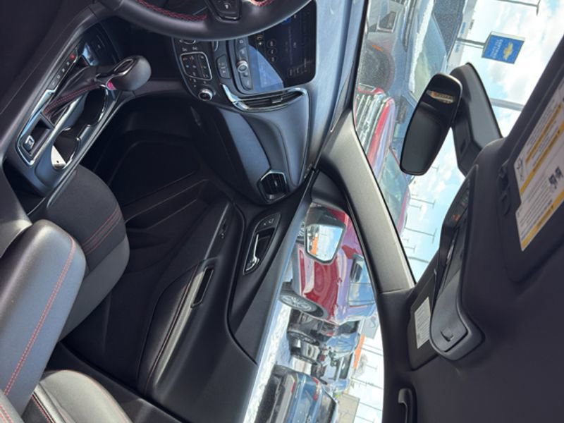 Used 2023 Chevrolet Equinox RS image 25