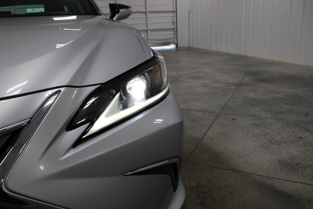 Used 2020 Lexus ES 350 Luxury image 13