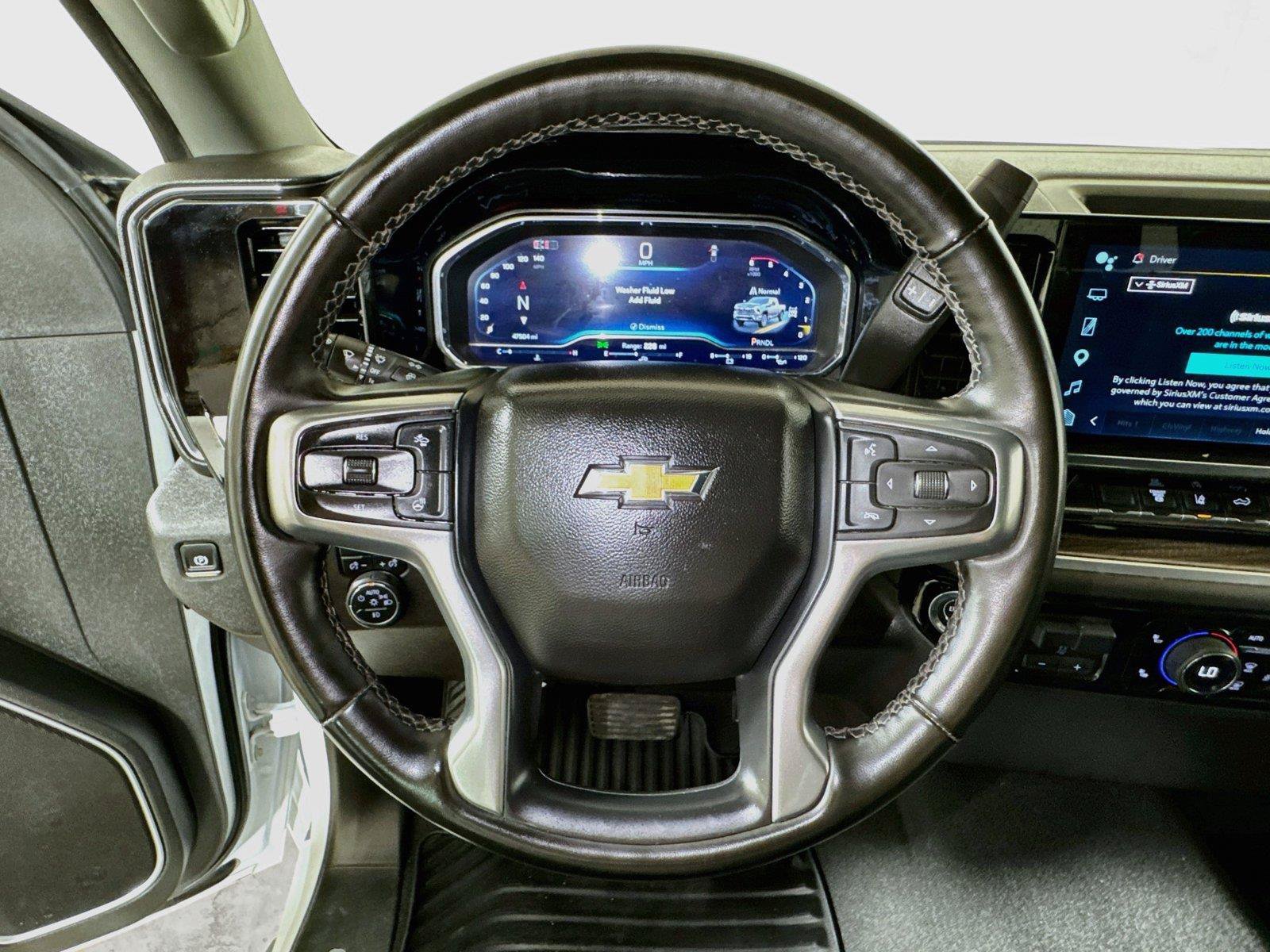 Used 2025 Chevrolet Silverado 2500 LT w/ Convenience Package AWD/4WD image 9