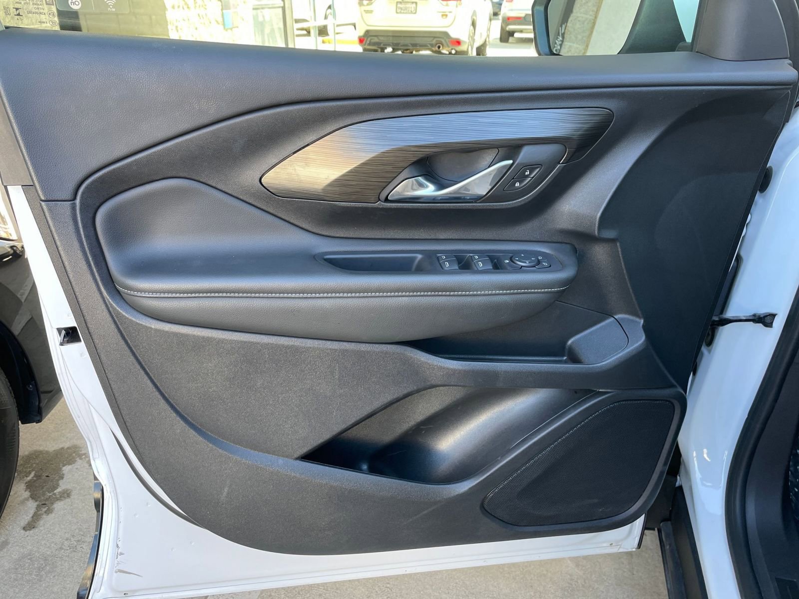 Used 2024 GMC Terrain SLE image 20