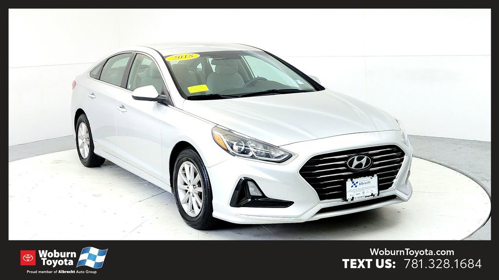 Used 2018 Hyundai Sonata SE w/ Cargo Package FWD image 1