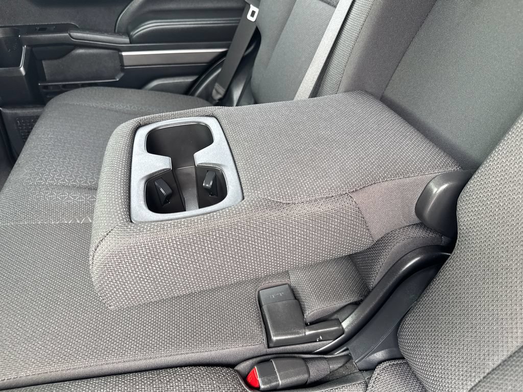 Used 2025 Toyota 4Runner SR5 AWD/4WD image 36
