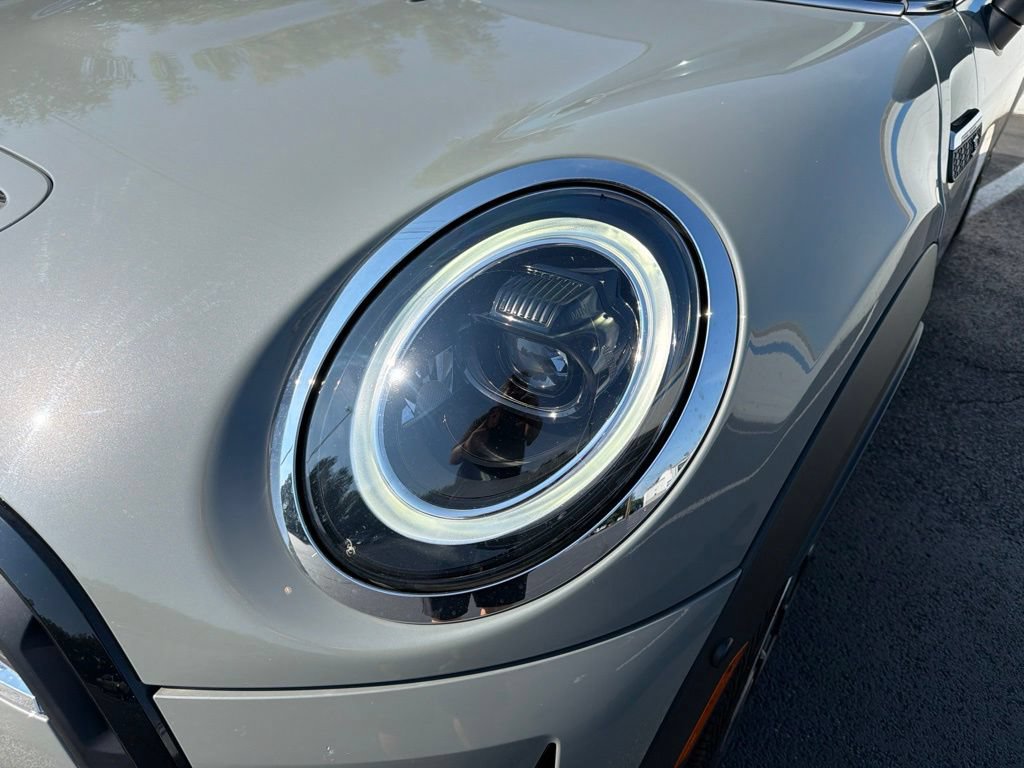 Used 2023 MINI Cooper S w/ Driver Assistance Package FWD image 9