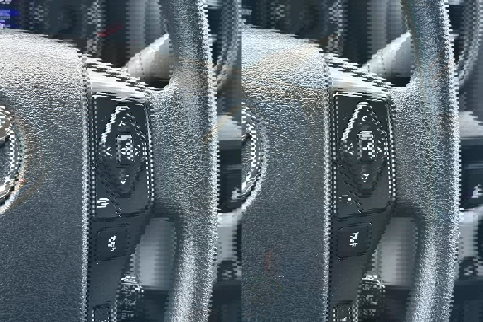 Used 2020 Toyota Tacoma SR image 24