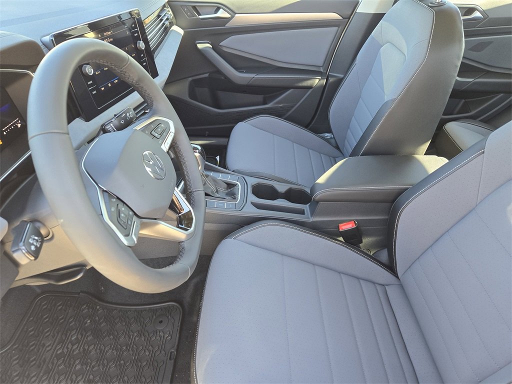 New 2026 Volkswagen Jetta SE image 10