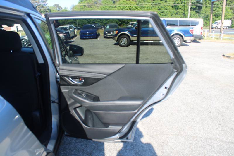 Used 2022 Subaru Outback Premium AWD/4WD image 14