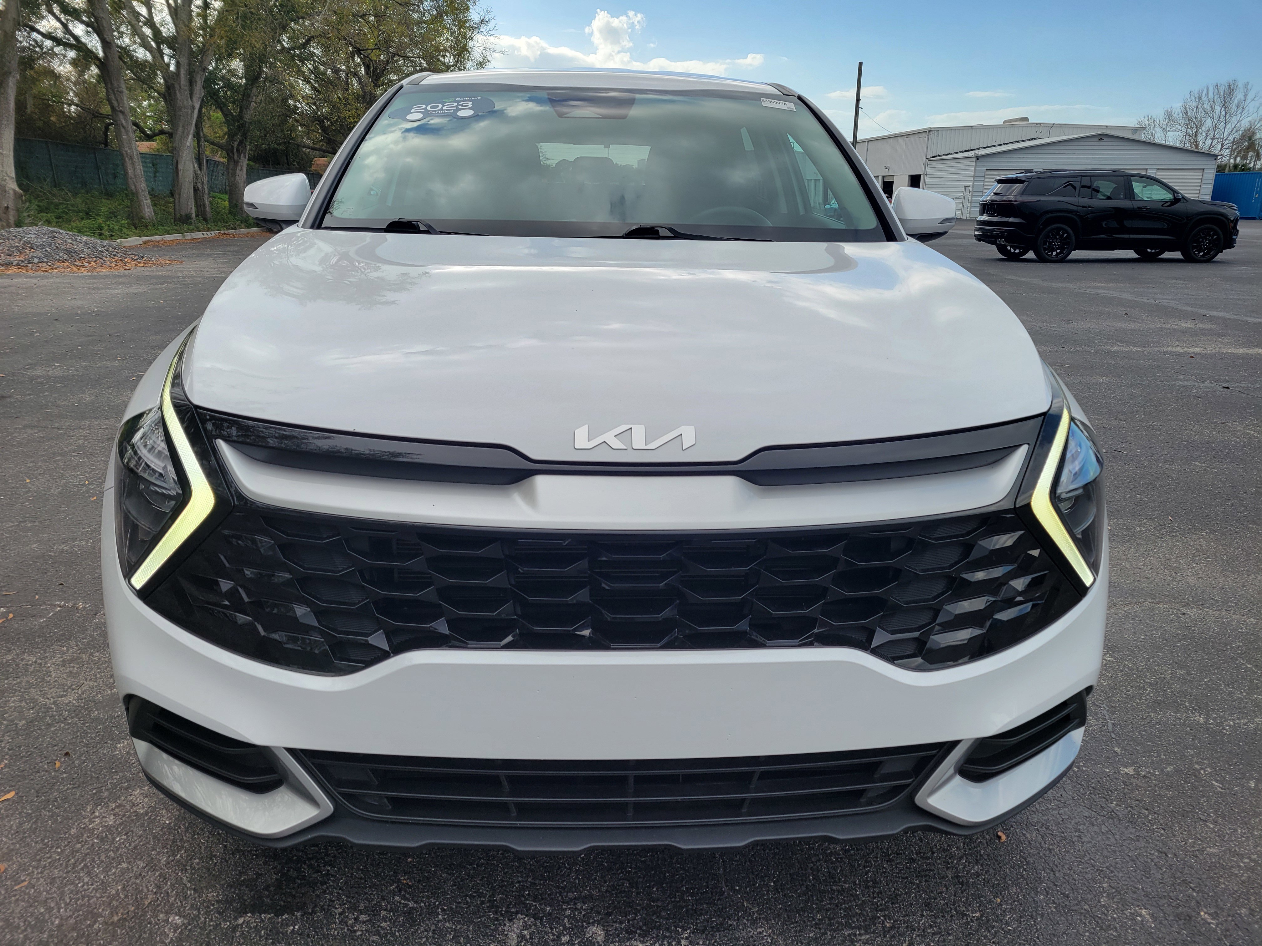 Used 2023 Kia Sportage EX image 2