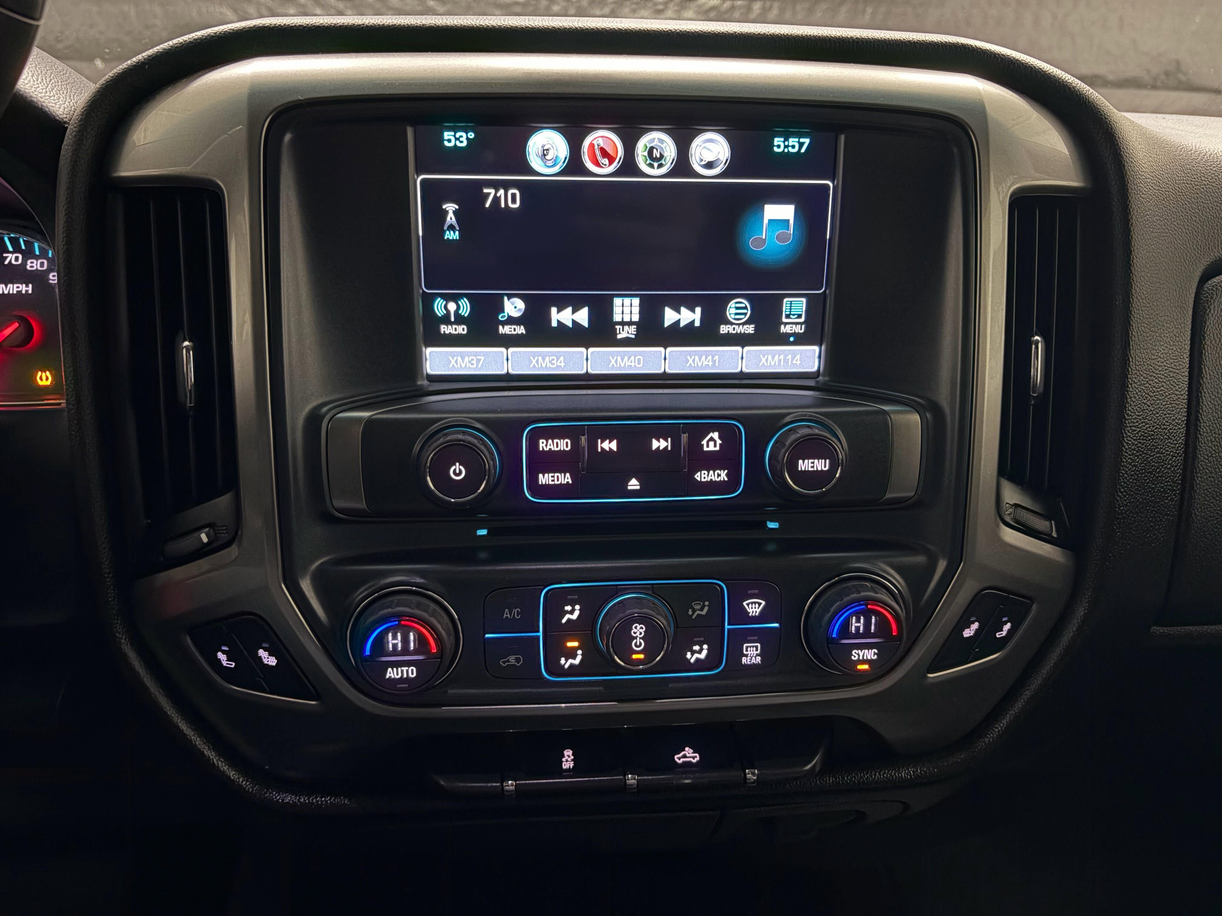 Used 2018 Chevrolet Silverado 1500 LT w/ All Star Edition AWD/4WD image 13