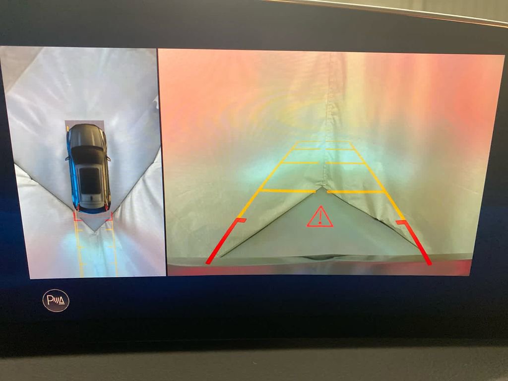 Used 2025 Cadillac XT4 Premium Luxury image 19