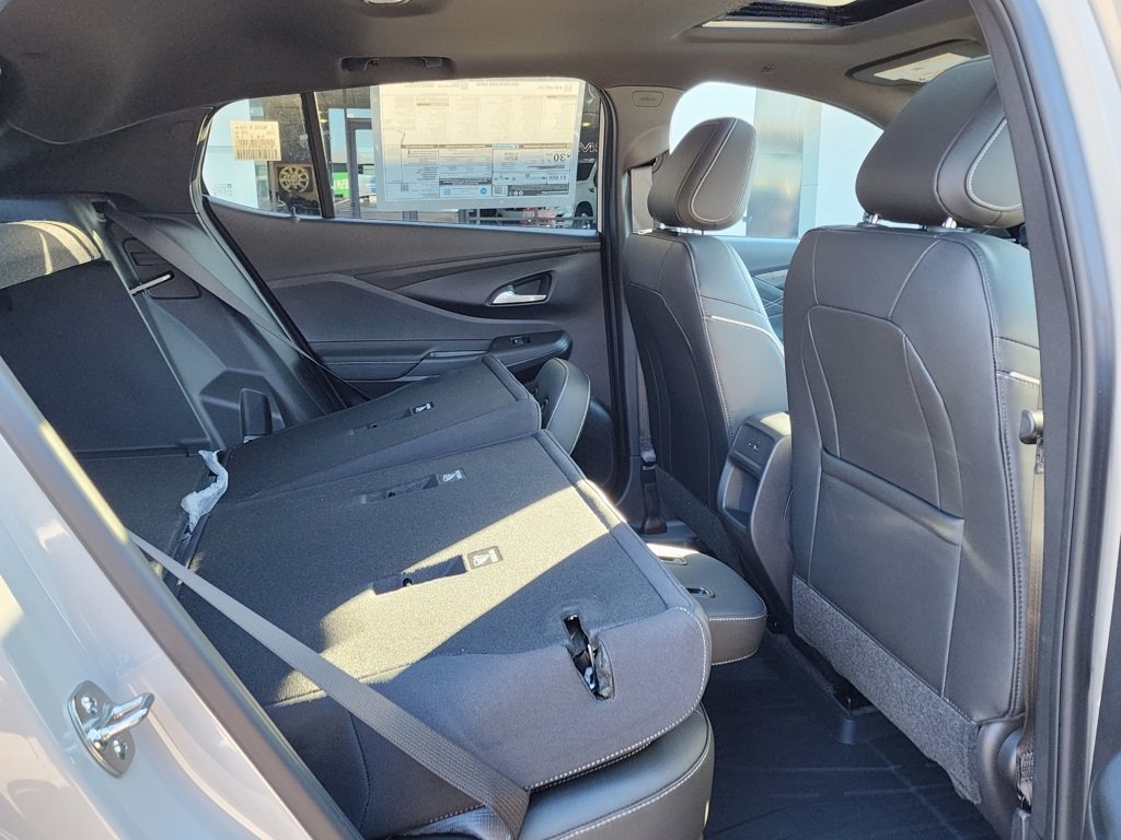 New 2026 Buick Envista Sport Touring w/ Studio Series image 43
