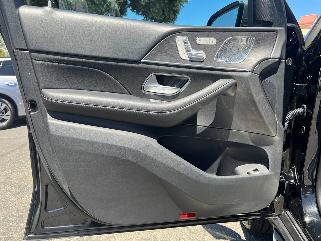 Used 2022 Mercedes-Benz GLS 450 4MATIC image 42
