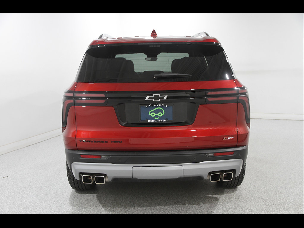 Used 2024 Chevrolet Traverse Z71 w/ Enhanced Driving Package AWD/4WD image 24