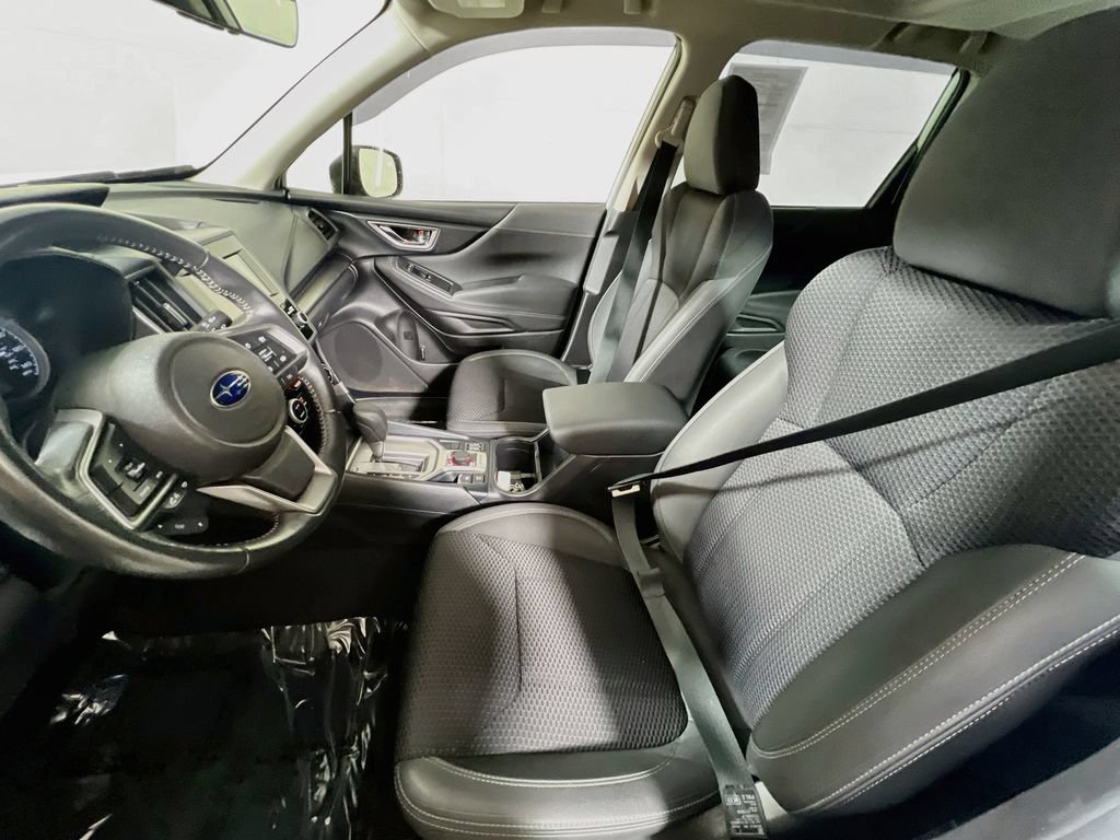 Used 2023 Subaru Forester Premium AWD/4WD image 18