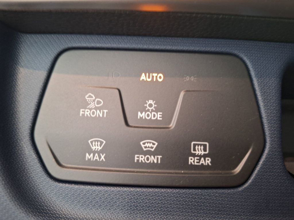 New 2025 Volkswagen ID. Buzz Pro S Plus image 12