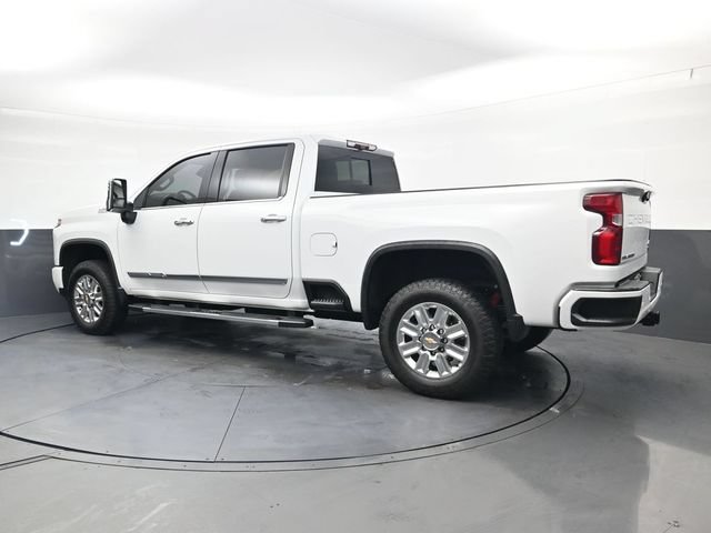 Used 2024 Chevrolet Silverado 2500 High Country w/ High Country Premium Package AWD/4WD image 6