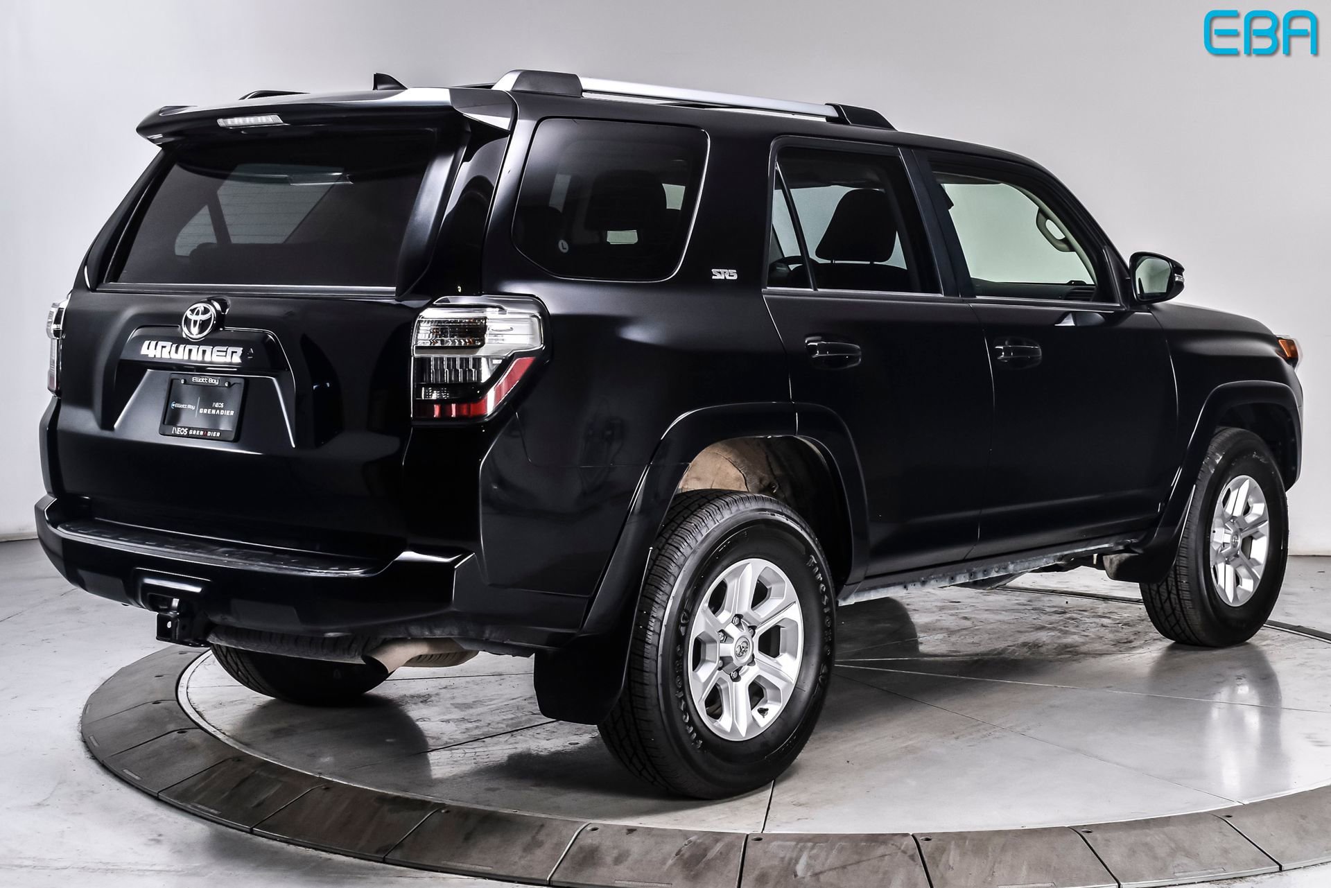Used 2024 Toyota 4Runner SR5 Premium w/ Moonroof Package AWD/4WD image 6