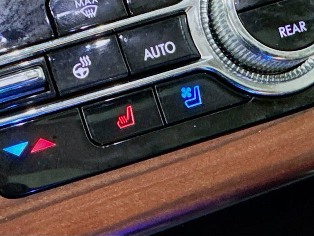 Used 2023 Lincoln Aviator Reserve w/ Equipment Group 201A image 24