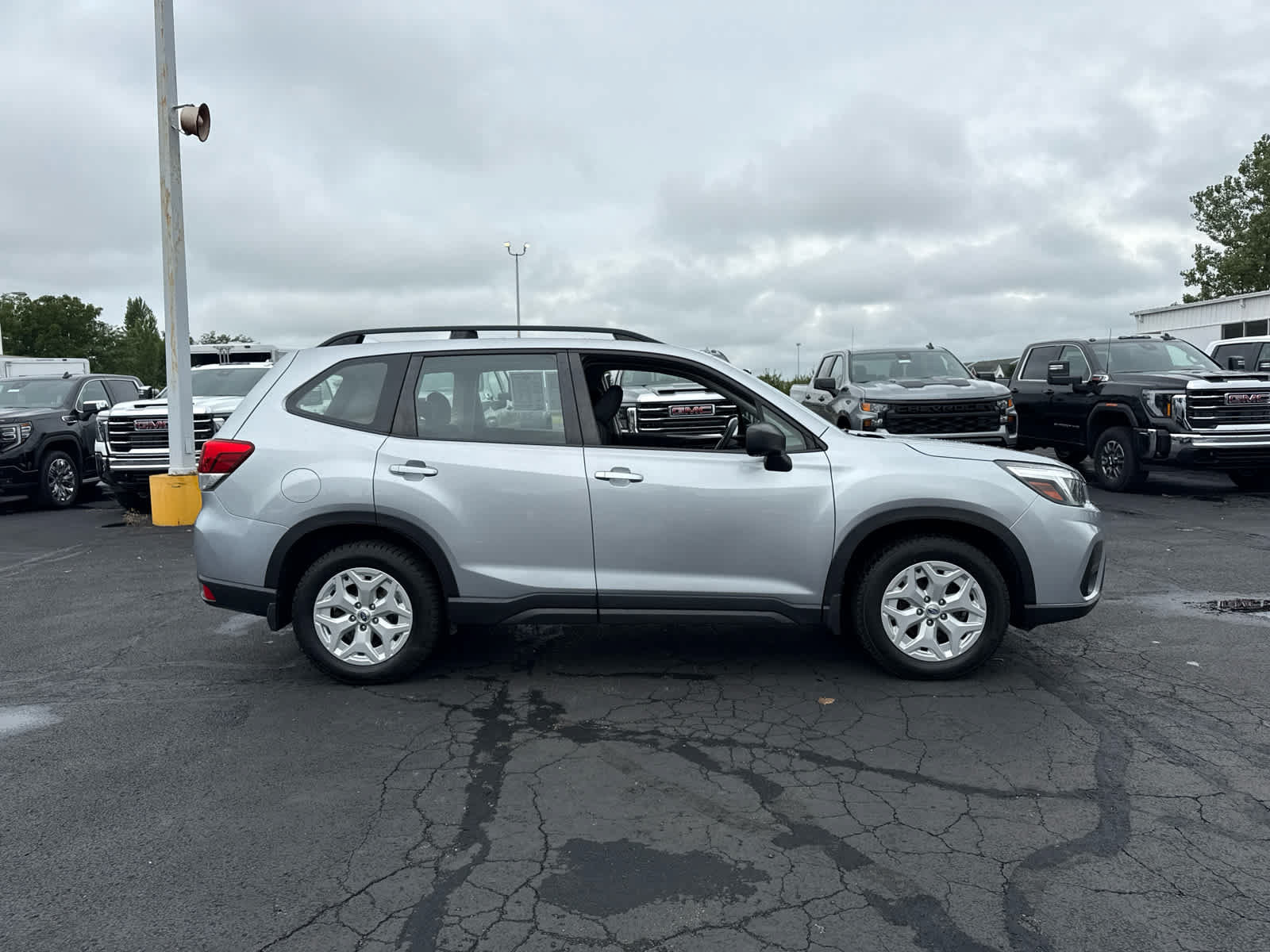 Used 2019 Subaru Forester w/ Alloy Wheel Package AWD/4WD image 6