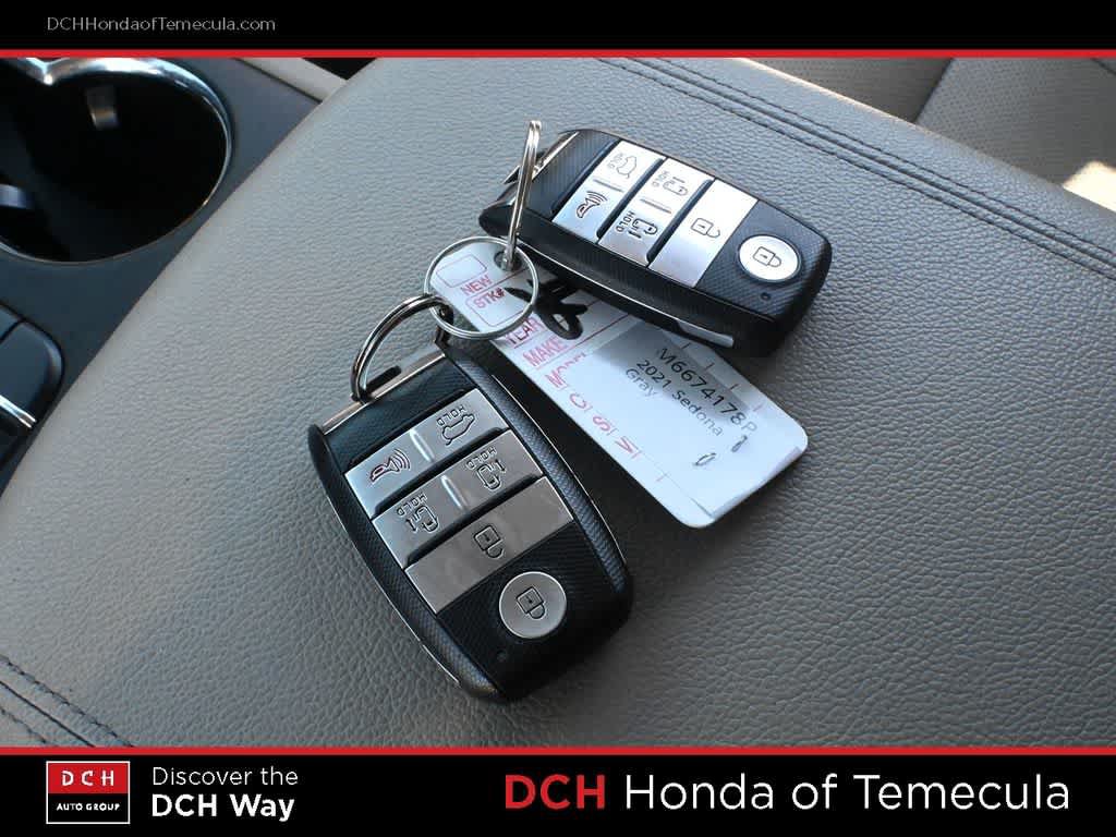 Used 2021 Kia Sedona EX FWD image 15