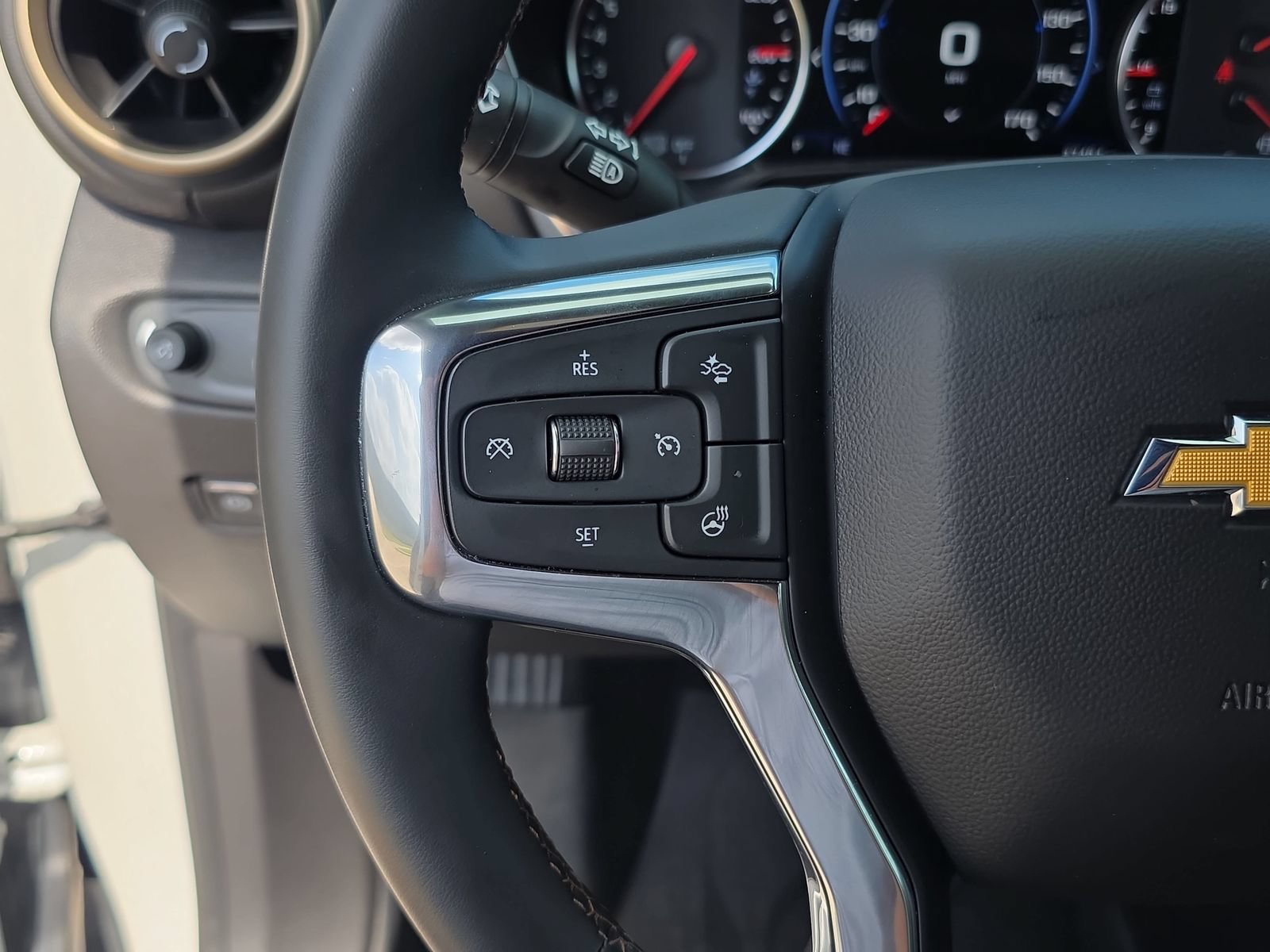 Used 2023 Chevrolet Blazer Premier w/ Enhanced Convenience Package AWD/4WD image 14