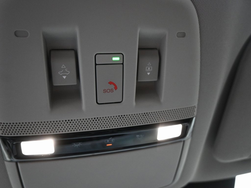 Used 2025 Nissan Murano Platinum w/ Cargo Package image 21