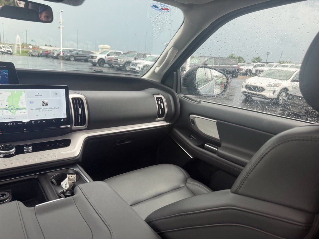New 2026 Ford Expedition Active AWD/4WD image 40