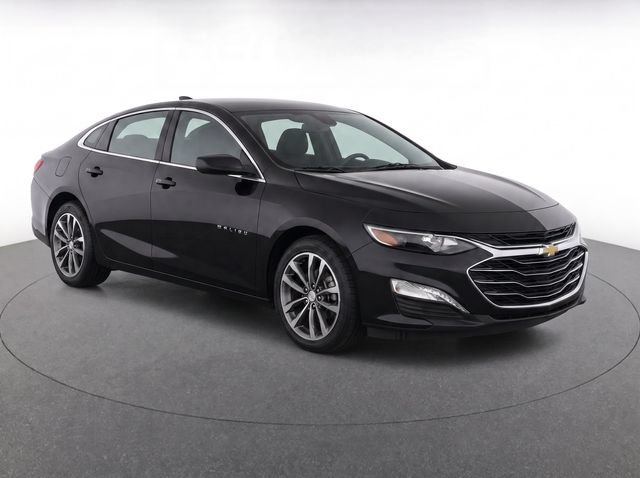 Used 2023 Chevrolet Malibu LT FWD image 2