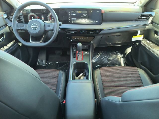 New 2025 Nissan Kicks SR image 12