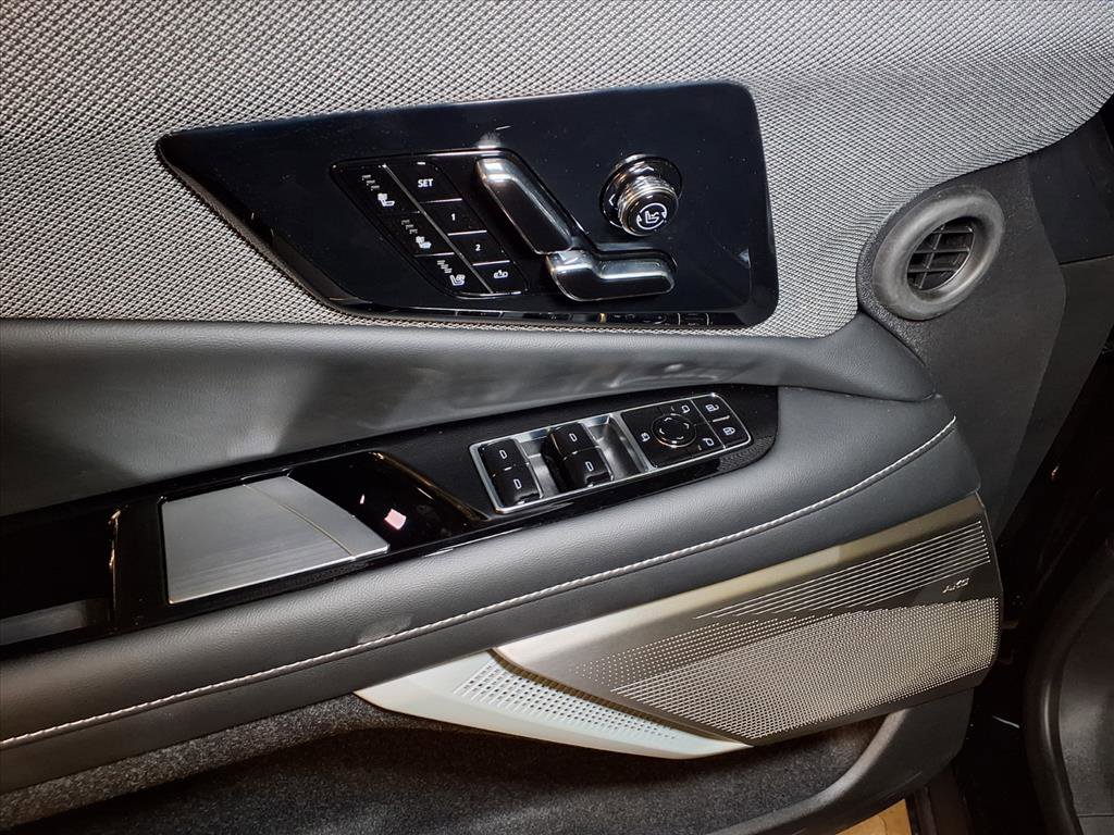 Used 2026 Cadillac Optiq Sport 2 image 16