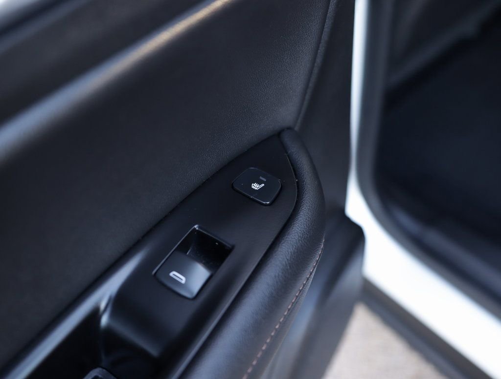 Used 2022 Chevrolet Blazer Premier w/ Enhanced Convenience Package AWD/4WD image 30