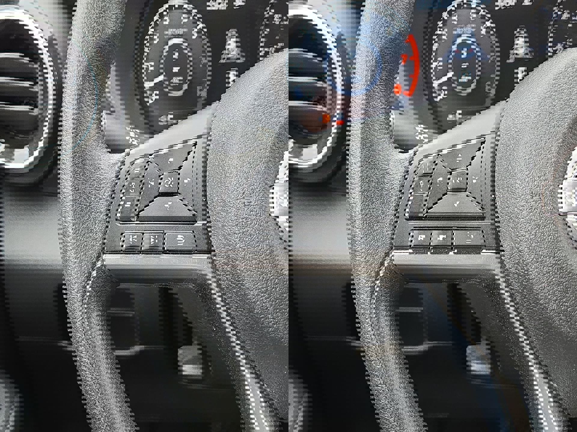 Used 2024 Nissan Kicks SV image 21