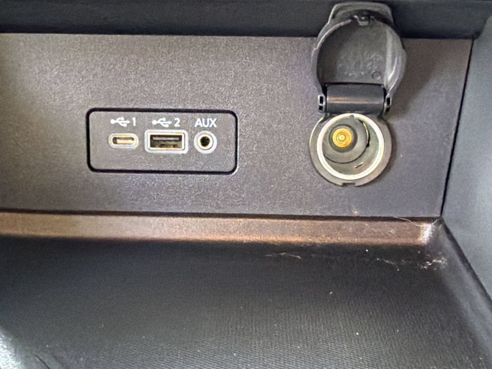 Used 2022 Nissan Sentra SV FWD image 32