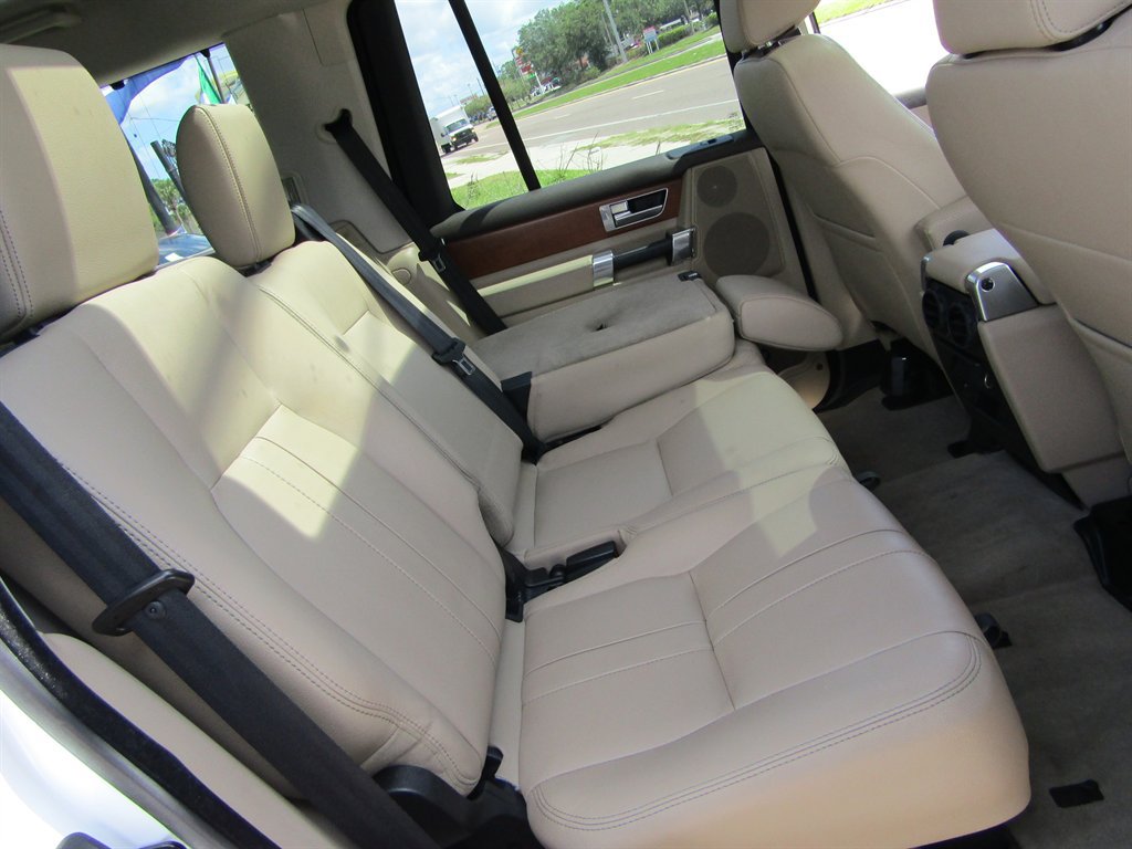 Used 2015 Land Rover LR4 HSE AWD/4WD image 6