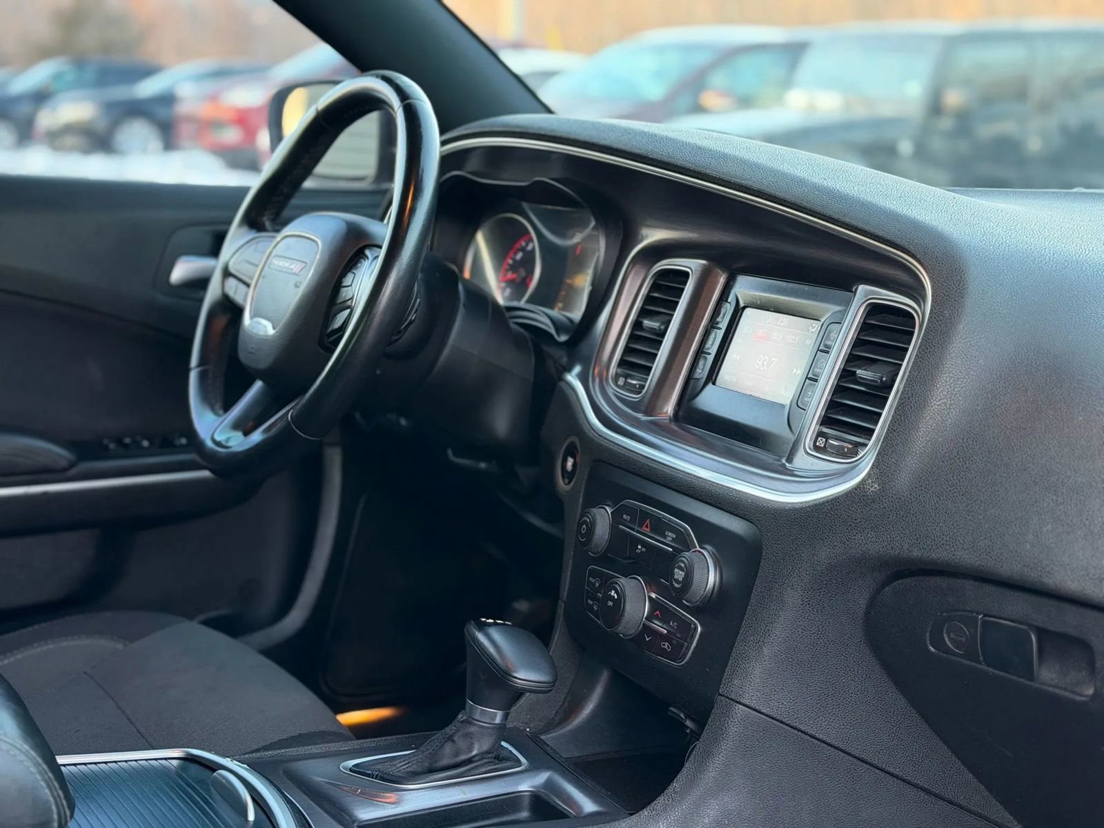 Used 2017 Dodge Charger SE image 13